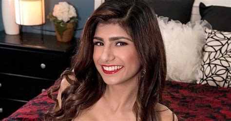 Dec 23, 2020 · Albert. -. December 23, 2020. 0. 15381. Hottest Pictures Of Mia Khalifa. The ex-pornography actress Mia Khalifa cried so much after her favorite NBA Star, John Russel, was traded for Russell Westbrook from Washington Wizards. She was a fan of John Wall and has supported him. Like many others, the actress also was not happy with the trade. 
